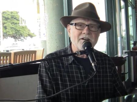  Roy Lee Ferrell's Worth is Around $650,000.